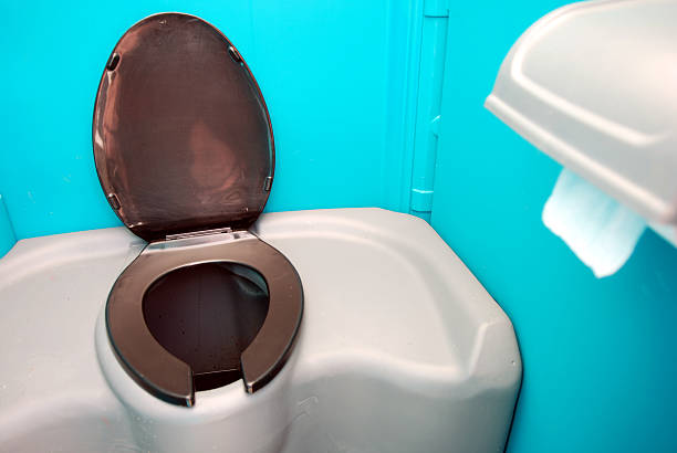 Best Portable restroom trailer rental  in Heathrow, FL